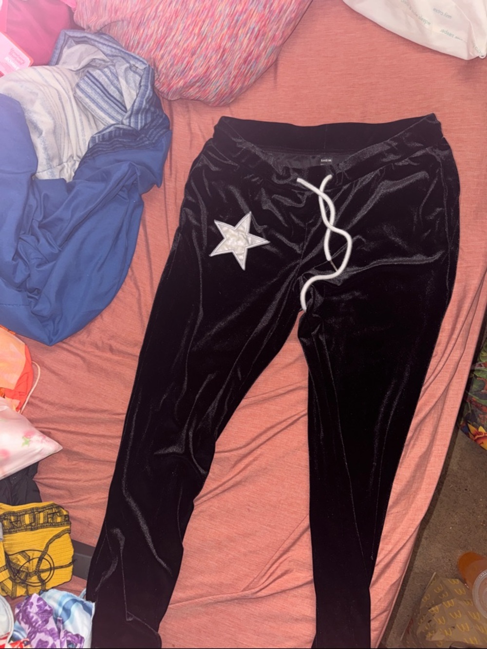 Velvet Black Star-Embroidered y2k Joggers